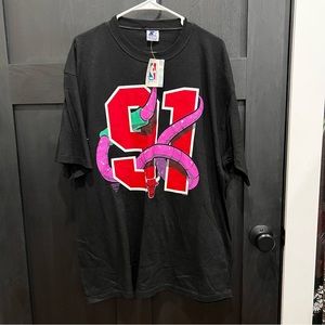 RARE VINTAGE 90’s Starter The Worm 91 shirt
